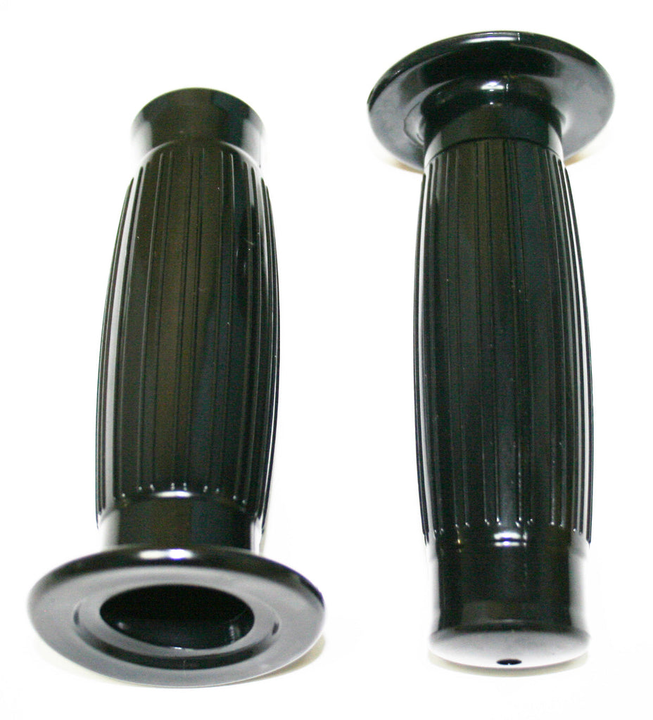 Universal Gran Tourismo Closed End Grips - 1"