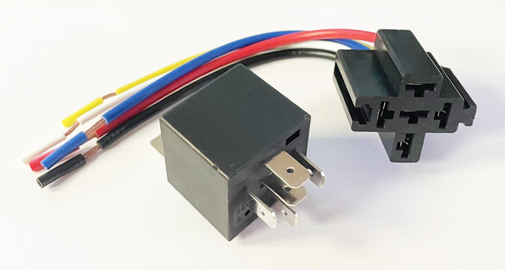 Universal Relay with Base - 5 Pin - 12v 40Amp.